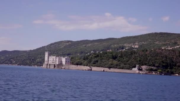 Άποψη Του Κάστρου Miramare Στην Τεργέστη — Αρχείο Βίντεο