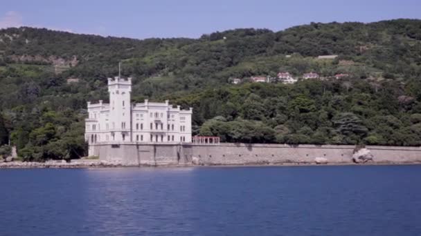 Blick Auf Das Schloss Miramare Triest — Stockvideo