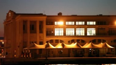 TRIESTE, İTALYA - Kasım 14: 00: 00 Trieste 'nin 14 Kasım 2016' da gün batımında görüntüsü