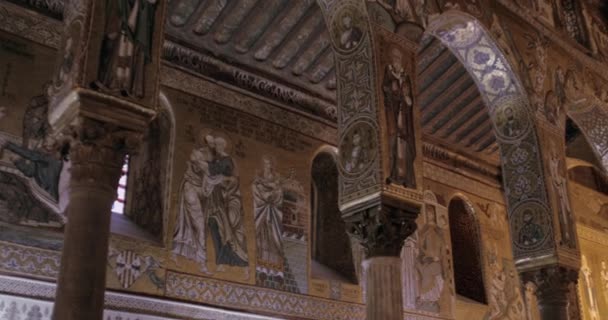 パラチンチャペルの輝く天井 パレルモのノーマン宮殿のロイヤルチャペル ビザンチンの混合物 ノーマンと臆病な建築様式 — ストック動画
