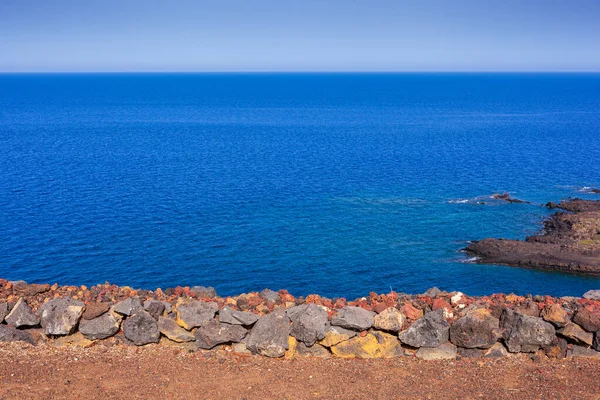 Widok Morze Linosa Szczycie Wulkanu Monte Nero Pelagie Island Sycylia — Zdjęcie stockowe