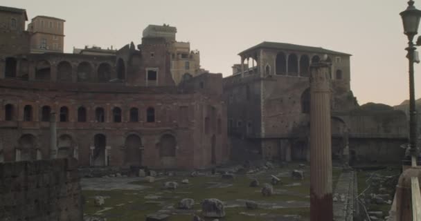 Varhain Aamulla Näkymä Trajanuksen Foorumin Raunioille Roomassa — kuvapankkivideo