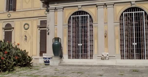 Floransa Talya Daki Stibbert Müzesinin Kapıları Duvarları — Stok video