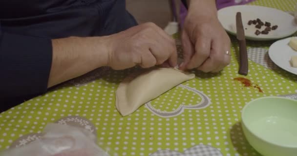 Utsikt Över Den Läckra Italienska Gatan Mat Panzerotti Även Kallad — Stockvideo