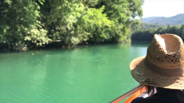 Canoeing Sunlight Back View Girl Rowing Relaxing Day Soca River — Stock Video