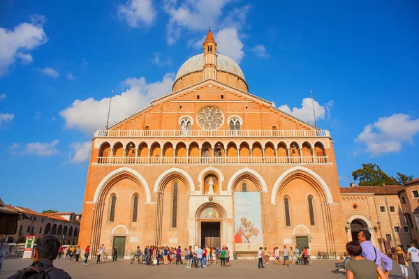 パドヴァの聖アントニウスのカトリック大聖堂 — ストック写真