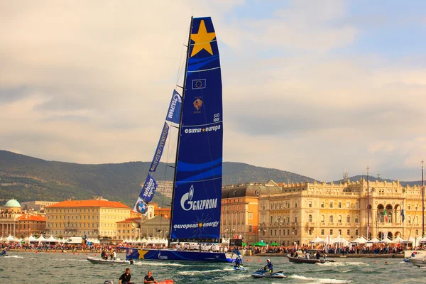 Esimit Europa 2 boat winner of the 46 th Barcolana regatta in Trieste — Stock Photo, Image