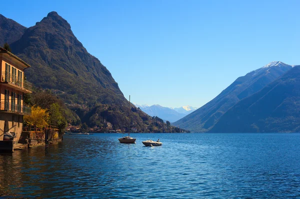 Lago Lugano ou lago Ceresio — Fotografia de Stock