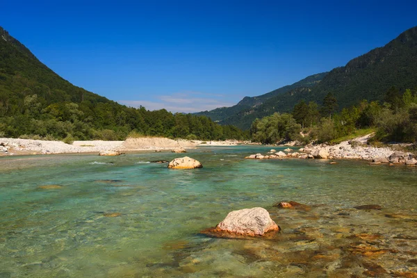 Řeka Soča ve Slovinsku, Evropa — Stock fotografie