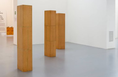 Prato, İtalya - 27 Haziran 2025: Eccentrica 'da sergilenen Willi Kopf' un Başlıksız Sanat Eserleri: Stefano Collicelli Cagol tarafından düzenlenen Centro Pecci Koleksiyonları