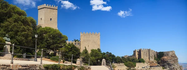 Castillo normando Torri del Balio — Foto de Stock