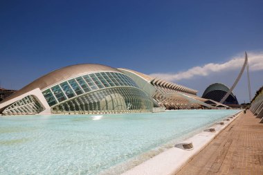 Valencia, İspanya - 12 Temmuz 2025: Palau de les Arts Reina Sofia opera binası Valencia Sanat ve Bilim Şehri, Santiago Calatrava tarafından tasarlandı