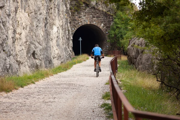 Horské kolo cyklista — Stock fotografie