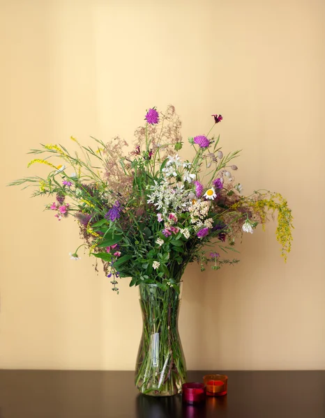 田舎の花の花束 — ストック写真