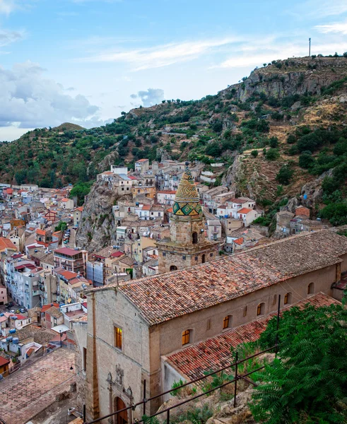 Gagliano Castelferrato town — Stock Photo, Image