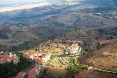 Troina'daki görünümünü