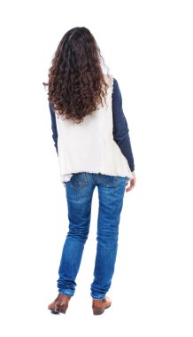 arkadan görünüşü duran genç güzel kadın