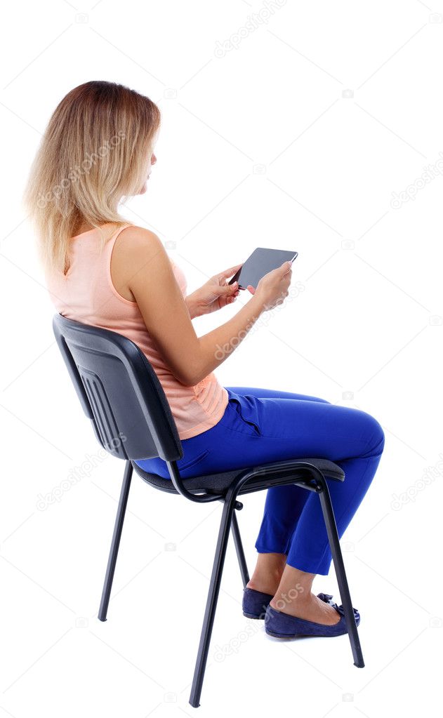 писать женщинам сидя