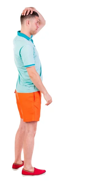 Bakifrån unga manin shorts ute. — Stockfoto