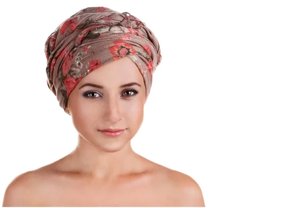 Portrait of white-skinned girl in a turban. caucasian woman with — Foto Stock