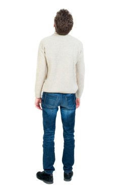 Adam arkadan görünüm. Genç adam.