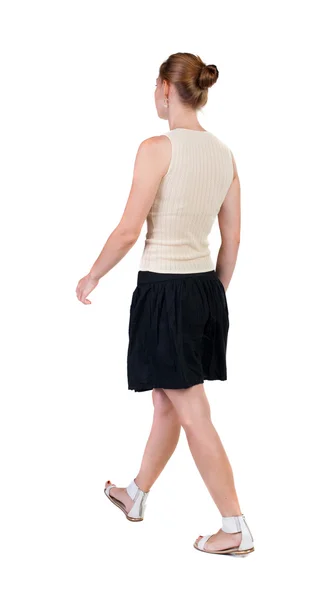 歩く女性の背面図 — ストック写真