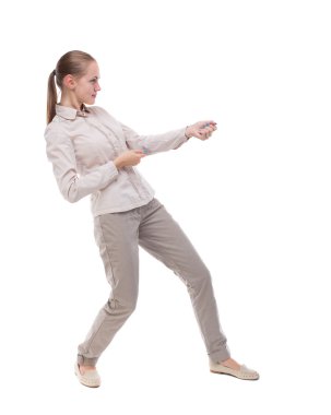 Kız bir halat çekme