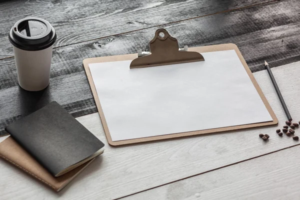 Notebook met koffie concept — Stockfoto