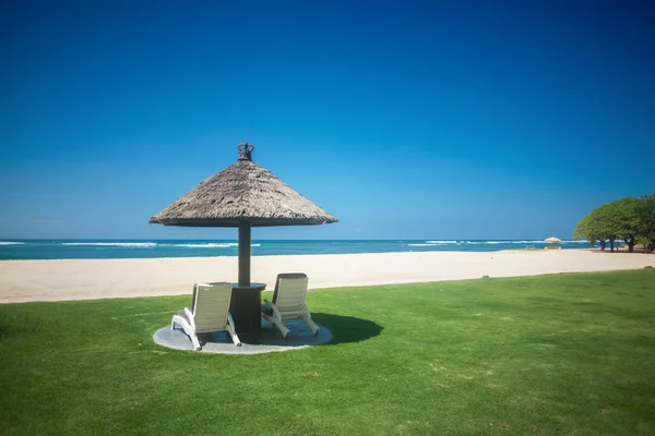 İki sahilde oturmuş — Stok fotoğraf