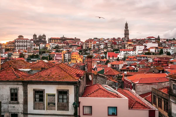 Oporto, la famosa ciudad del norte de Portugal — Foto de Stock