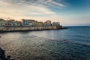  Ortigia, Sicilya Köyü