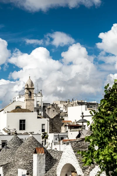 Akberobello, de stad van Trulli, stenen huizen — Stockfoto