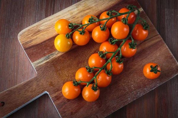 Pomodori ciliegia arancia freschi — Foto Stock