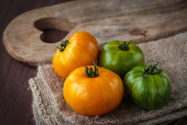 Tomates crudos frescos —  Fotos de Stock