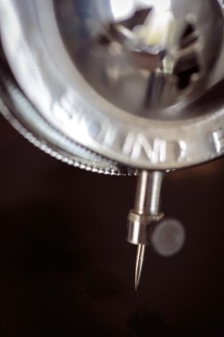 Bir fonograf pikap iğne