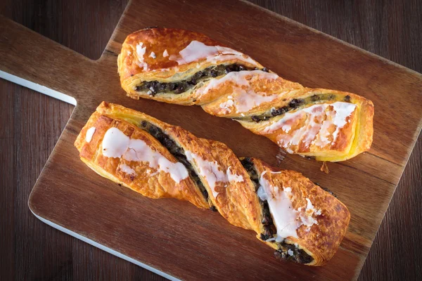 Una trenza con chispas de chocolate —  Fotos de Stock