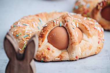 Scarcella, İtalya 'nın Puglia bölgesinde geleneksel bir Paskalya pastası.