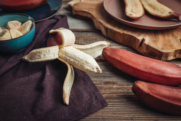 Delicious Fresh Raw Red Bananas South America — Stock Photo, Image