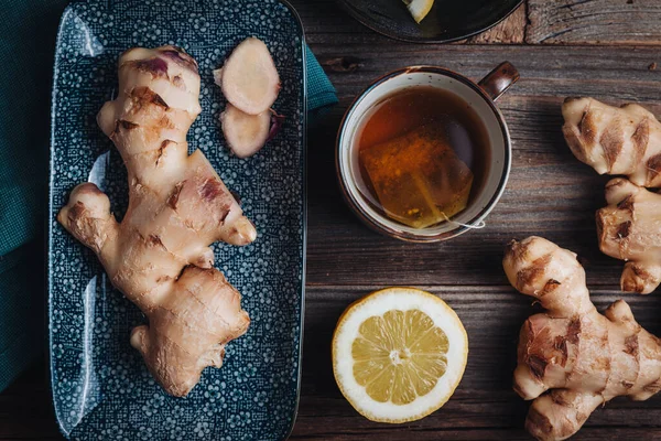 Healthy Fresh Raw Ginger Roots Lemon — Stock Photo, Image