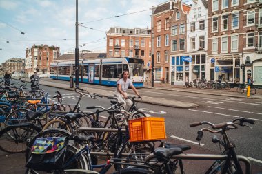 Hollanda, Amsterdam 'da gizli sokak hayatı