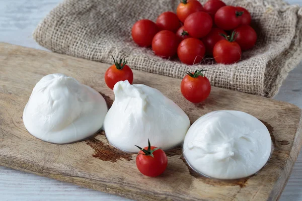 Burrata τυρί — Φωτογραφία Αρχείου