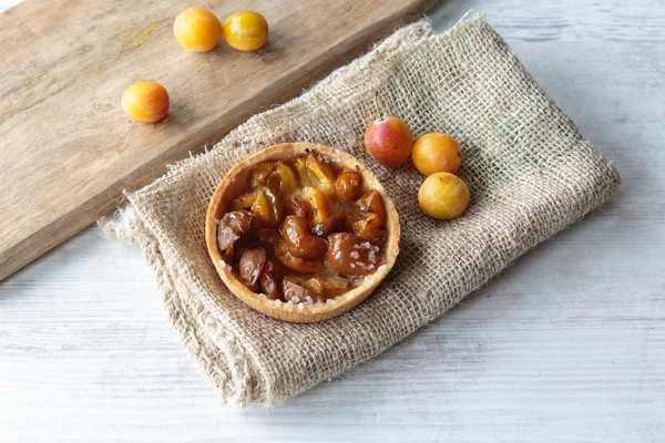 Mirabelle plums pie — Stock Photo, Image