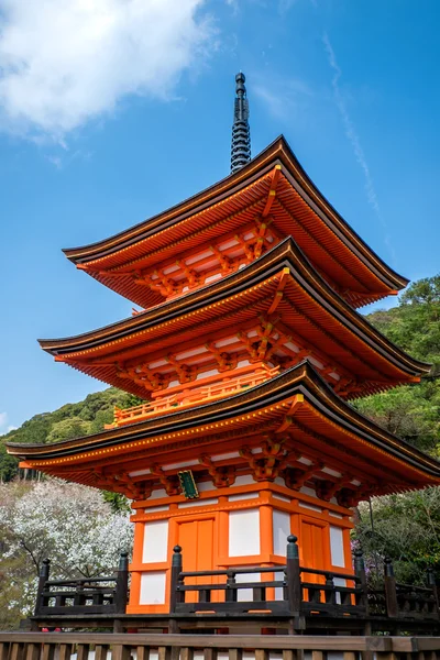 Pagode japonês típico — Fotografia de Stock