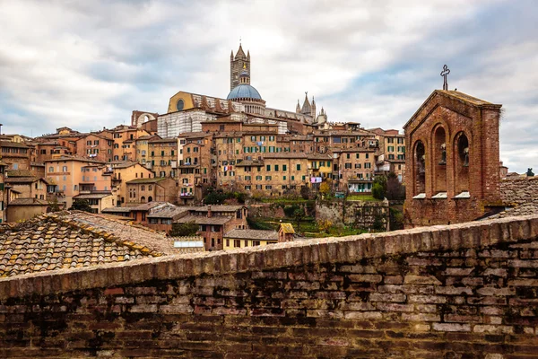 Siena en Toscana, Italia — Foto de Stock