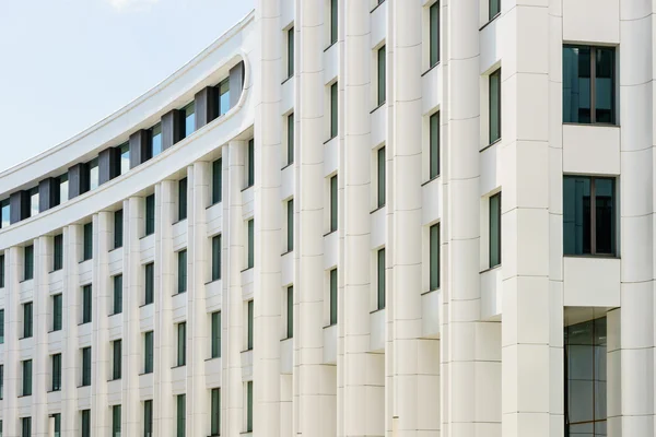 Moderne Bürogebäude — Stockfoto