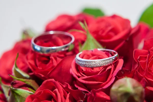 Anillos de boda — Foto de Stock