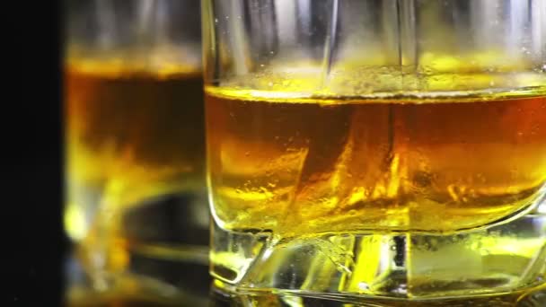 Whiskey revolves around (front) — Stock Video