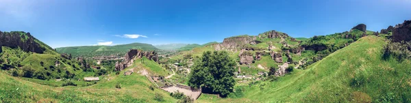 Landscape with green mountains — Stock Photo, Image