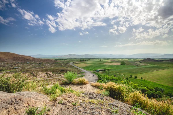 Strada e cielo blu — Foto Stock