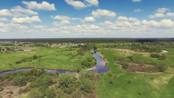 Belo panorama fluvial — Vídeo de Stock